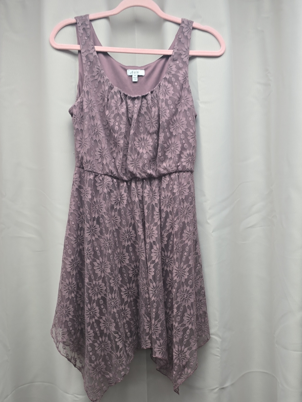AUW Dusty Mauve Floral Lace Handkerchief Hem Dress